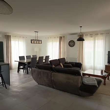 Villa La Des Lacs